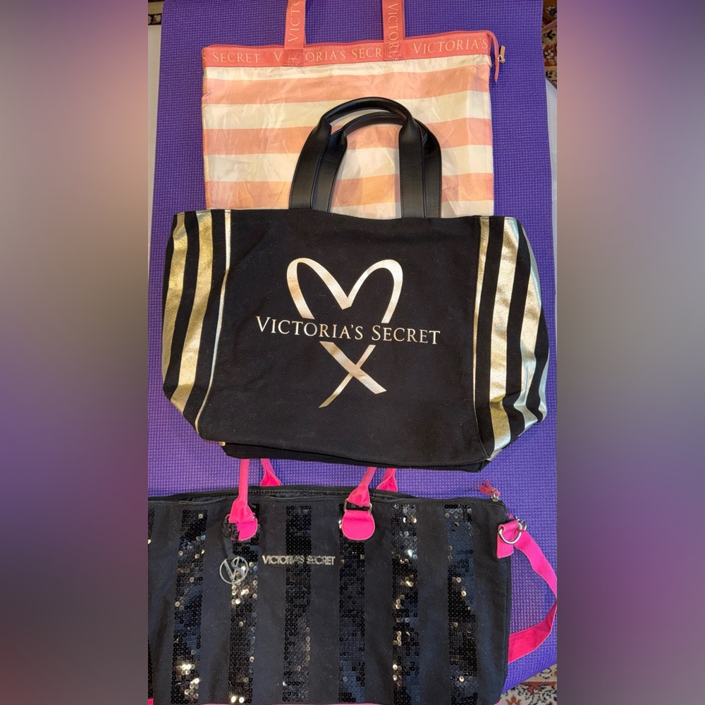 Victoria's Secret Totes - Bundle